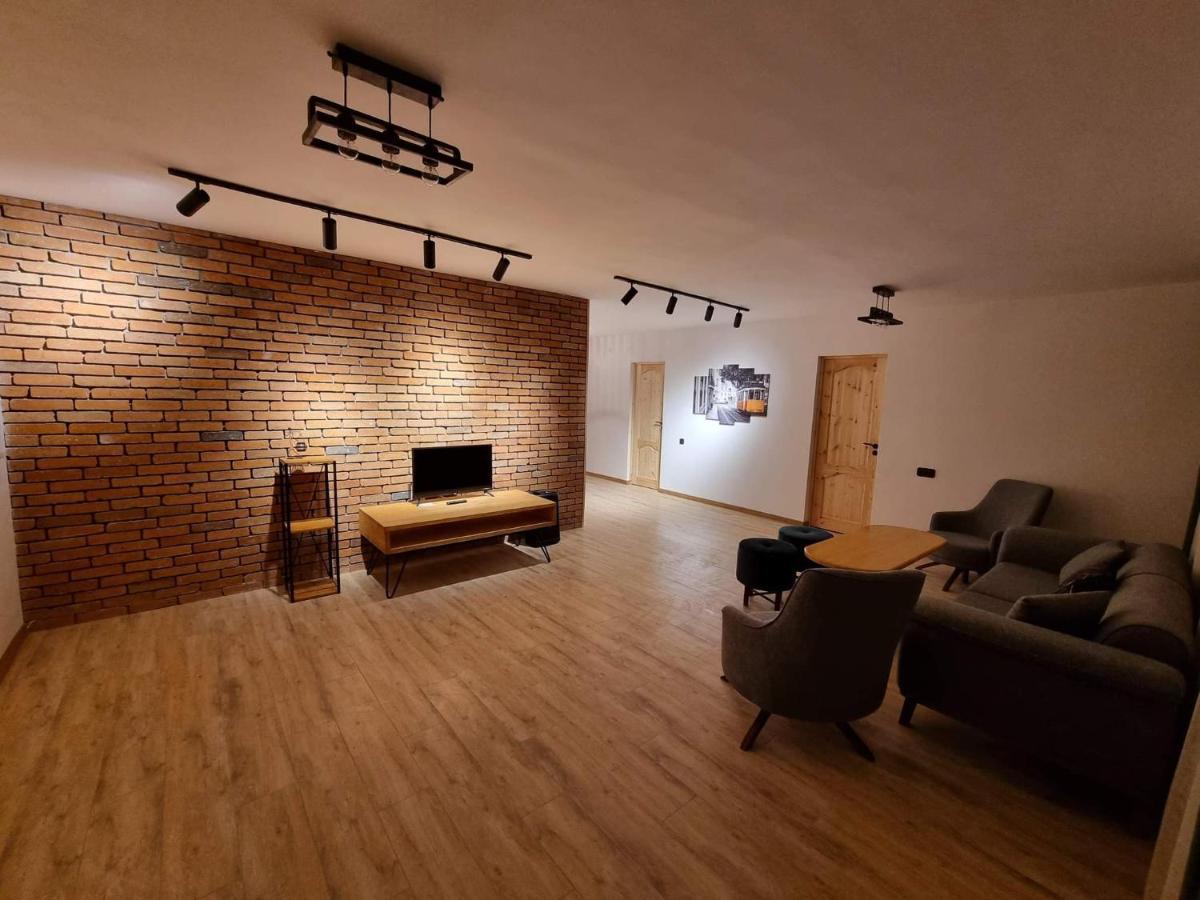 Villa Sunshine , Apartment With 4 Bedrooms,Whole Apartment, Апартмент Целиком ديليجان المظهر الخارجي الصورة