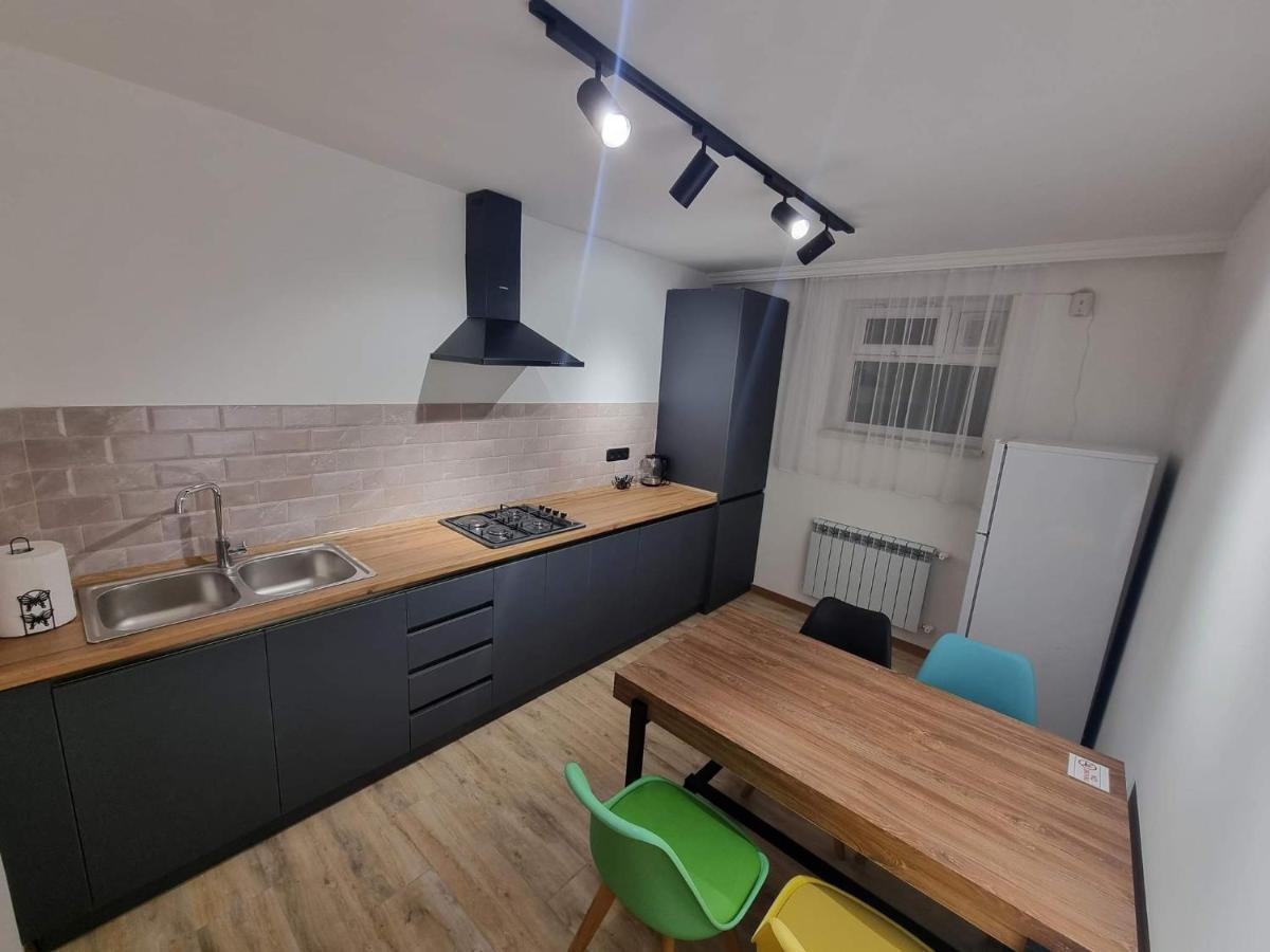 Villa Sunshine , Apartment With 4 Bedrooms,Whole Apartment, Апартмент Целиком ديليجان المظهر الخارجي الصورة