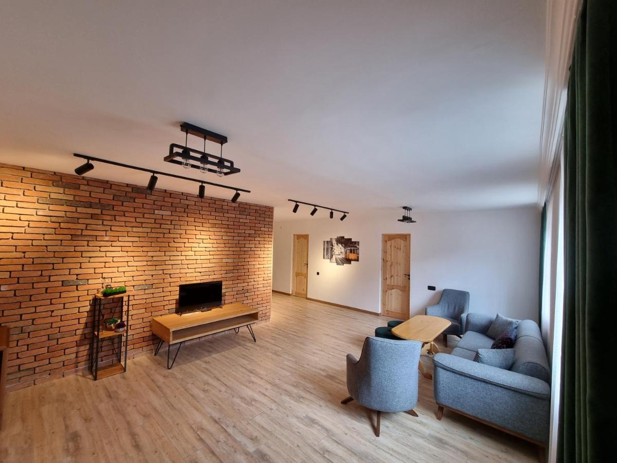 Villa Sunshine , Apartment With 4 Bedrooms,Whole Apartment, Апартмент Целиком ديليجان المظهر الخارجي الصورة